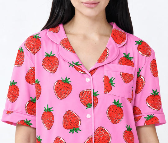 Strawberry Club Mujer